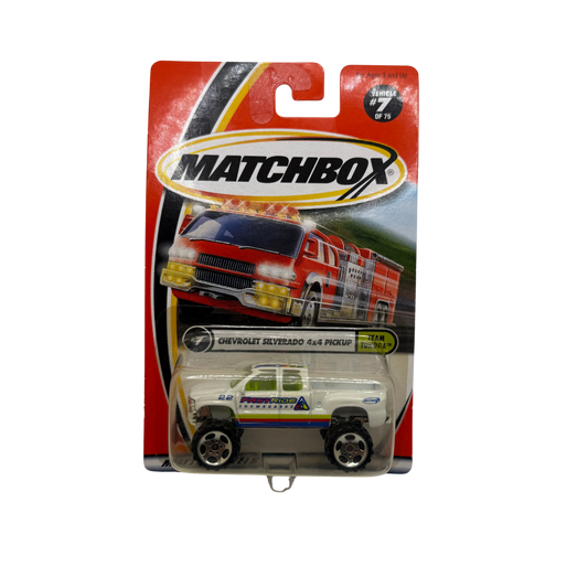 Matchbox 2001 Chevrolet Silverado 4x4 Pickup #7/75 Team Rescue – Vintage Diecast Truck